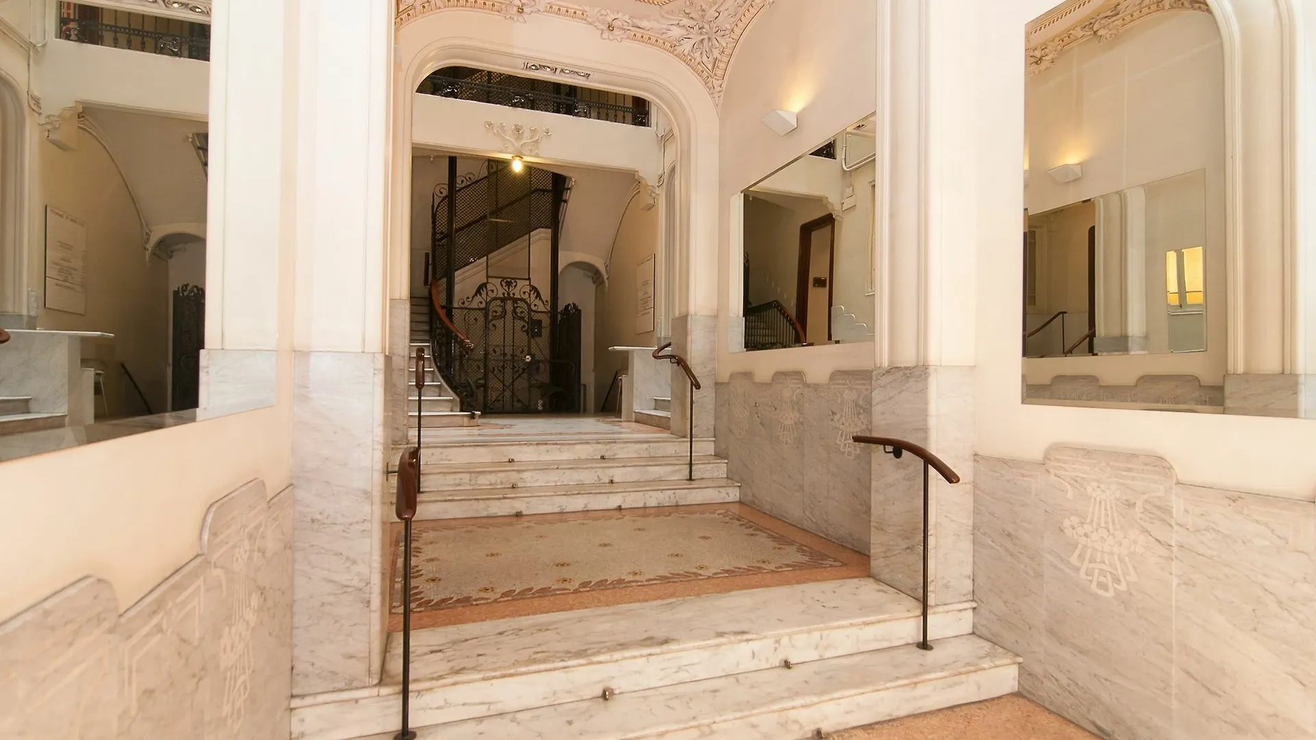 Montaber Apartment - Diagonal Barcelona